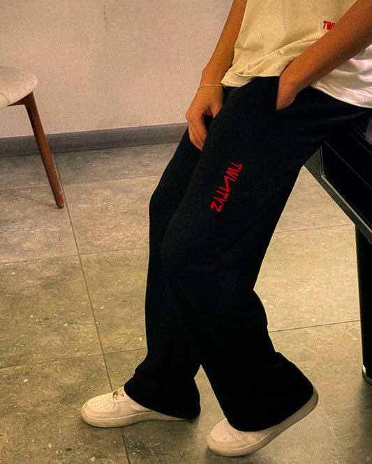 TWNTYZ BLACK SWEATPANTS