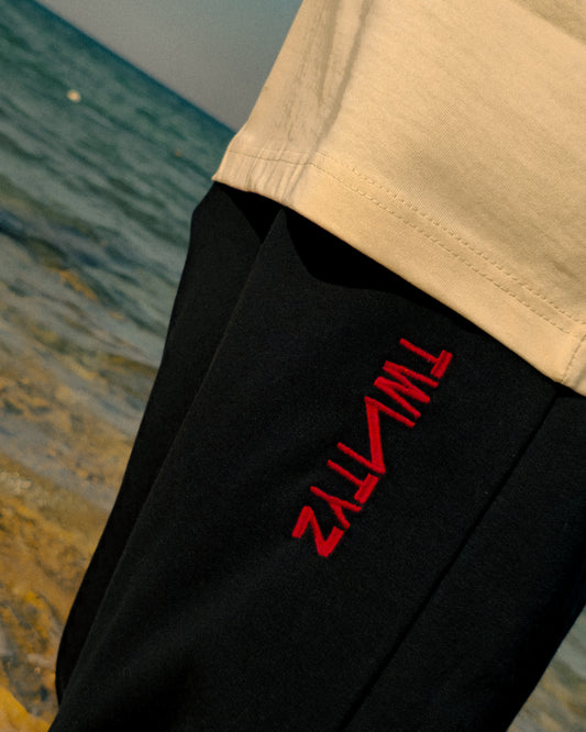 TWNTYZ BLACK SWEATPANTS